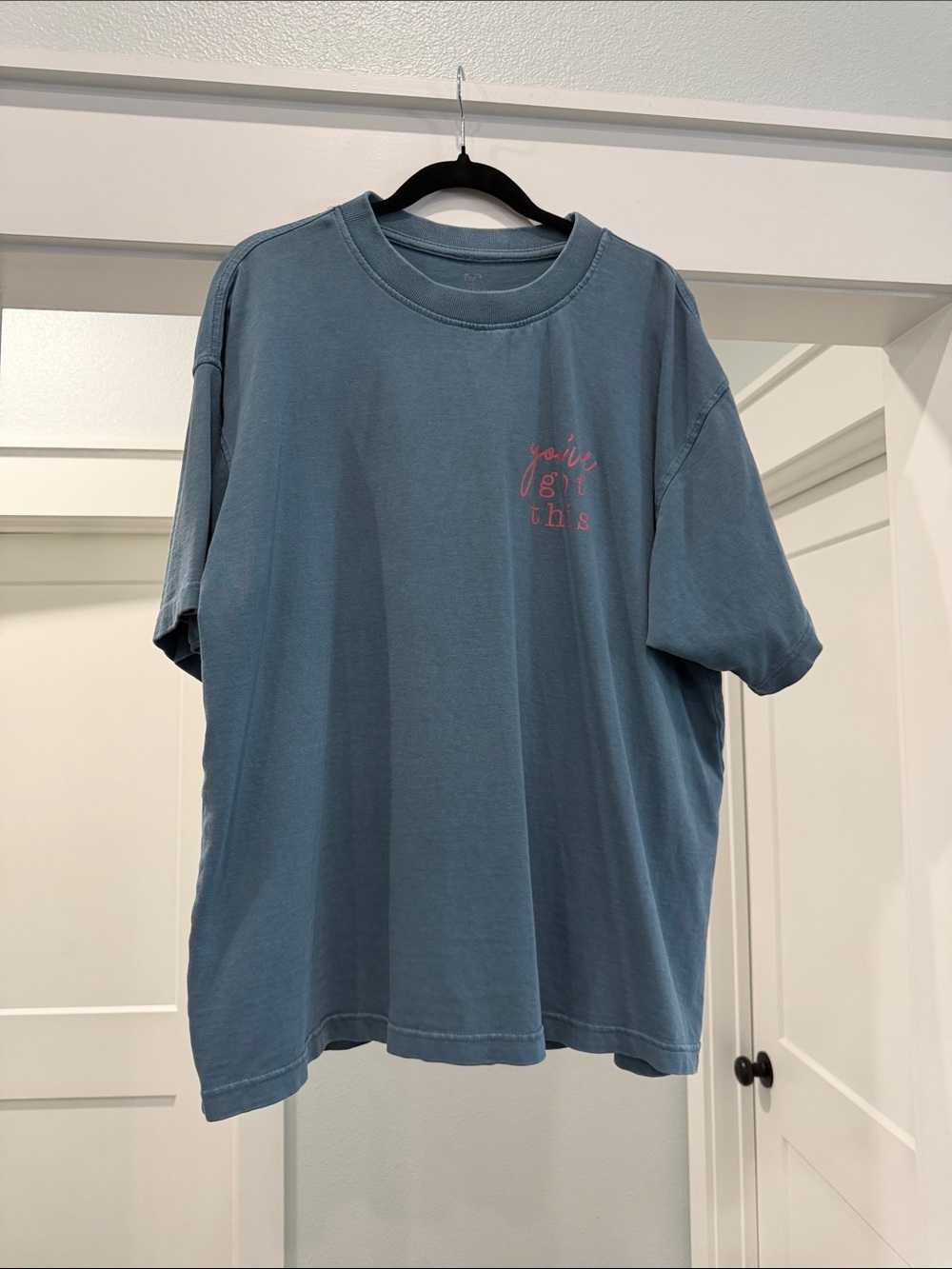 Relaxed Short-Sleeve Graphic Tee in Dusty Blue